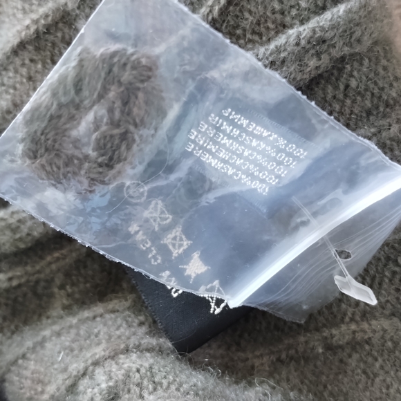 COMING DEC RL OLIVE CASHMERE Black Label RALPH LAUREN Cable Knit Sweater NWOT - Picture 7 of 7